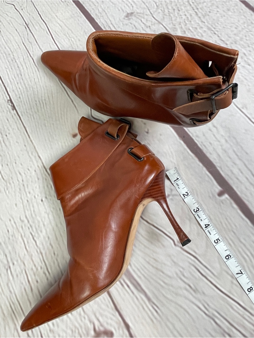 MANOLO BLAHNIK authentic brown leather pointed-toe stiletto ankle boots, sz 38.5 - Picture 12 of 12